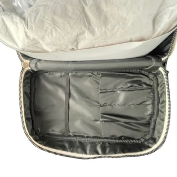 NWT Oatmeal & Tan Steve Madden Embossed Cosmetic Bag with Pouch - Picture 5 of 10